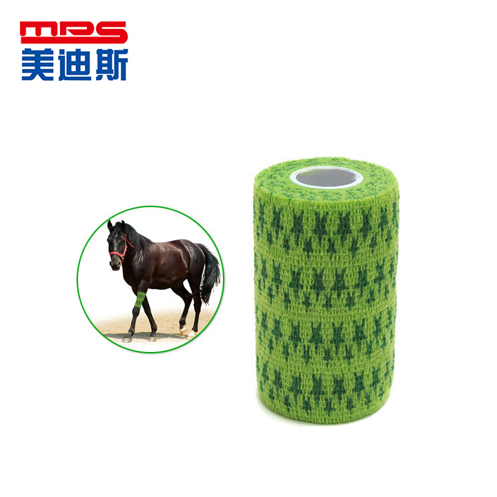 Cohesive veterinary bandage-horse